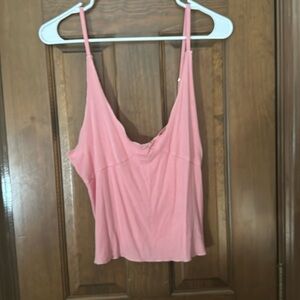 pink tank top